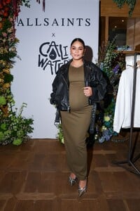 pregnant-vanessa-hudgens-at-allsaints-x-calliwater-capsule-collection-launch-in-los-angeles-10-04-2024-6.jpg