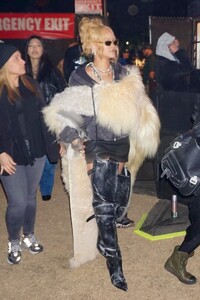rihanna-at-the-coachella-valley-music-and-arts-festival-in-indio-04-13-2024-0.jpg