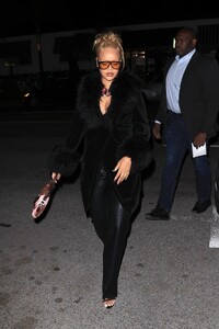 rihanna-in-an-all-black-ensemble-at-the-highlight-room-in-hollywood-04-06-2024-3.jpg