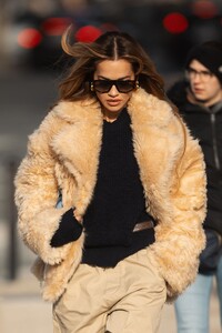 rita-ora-street-style-arrive-at-restaurant-in-paris-01-21-2024-2.jpg