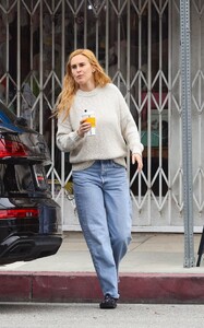 rumer-willis-at-alfred-s-coffee-in-studio-city-02-24-2024-3.jpg