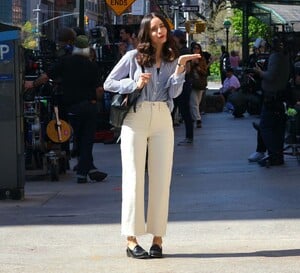 sofia-carson-blowing-kisses-at-the-life-list-set-in-uptown-manhattan-04-16-2024-2.jpg