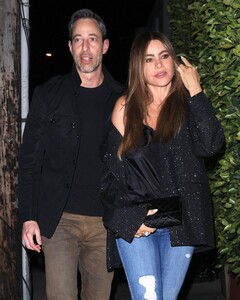 sofia-vergara-and-justin-saliman-at-giorgio-baldi-in-santa-monica-03-29-2024-6.jpg