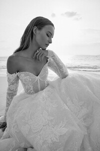 wona-wedding-atelier-signature-leighton-10.jpg