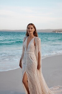 wona-wedding-atelier-signature-zendaya-3.jpg