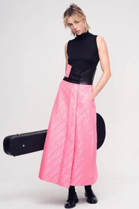00013-didit-hediprasetyo-fall-2023-couture-credit-brand.thumb.jpg.cb0f50d8e71a1613329610d7750935d6.jpg