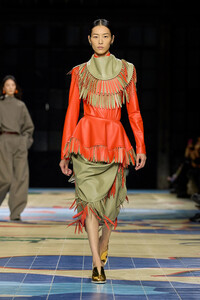 00020-bottega-veneta-spring-2024-ready-to-wear-credit-gorunway.thumb.jpg.503a16a9512c48f0c9333890ec61221c.jpg