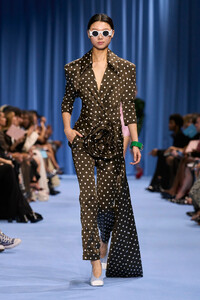 00039-balmain-spring-2024-ready-to-wear-credit-gorunway.thumb.jpg.54d3a27a8aa1bb875006dc21753d84cd.jpg