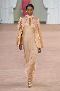 00042-alberta-ferretti-spring-2024-ready-to-wear-credit-gorunway.thumb.jpg.4df79738eb5279f7b8930c489d227cf7.jpg