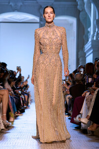 00066-elie-saab-fall-2023-couture-credit-gorunway.thumb.jpg.e32ffcc0ce241fa93bc397e290c58b3c.jpg