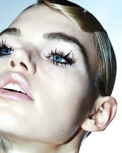 1592_Daphne_0405.jpg