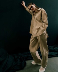 1682693909-madewell-reebok-club-c-6.jpg