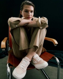 1682693909-madewell-reebok-club-c-7.jpg