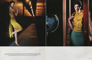 2004-8-elle-ger-jr-4a_orig.jpg