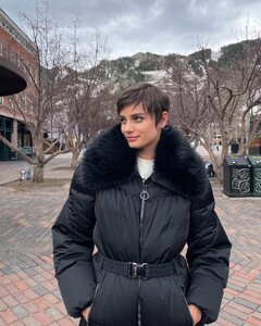 [2024.05.02] taylor_hill_440184621_18436705162024492_1369292016503457359_n.jpg