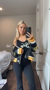 [2024.05.11] livvydunne_3365776964173209083.jpg