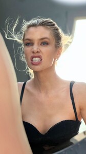 [2024.05.13] stellamaxwell_3367167456321143356.jpg