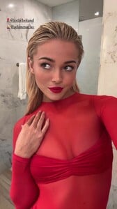 [2024.05.17] livvydunne_3370293020739817418.jpg