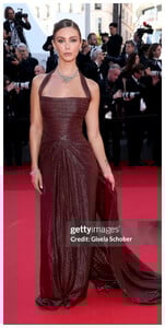 [2024.05.18] fashionist_styles_440874684_448398141174071_4055196476498996917_n.jpg