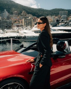 [2024.05.28] izabelgoulart_446507468_1186697219409348_5754396140504394254_n.jpg