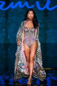 24Fashion_TV_CAMILLA_Art_Hearts_Fashion_24Fashion_TV_Miami_Swim_Week_Natalie_SvorsIMG_0780_1627931631.thumb.jpg.cf7c0a7f0873032b6bec1f1d31e8e874.jpg