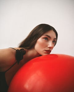 24_02_01_grazia_lorena_rae_02_0500.jpg