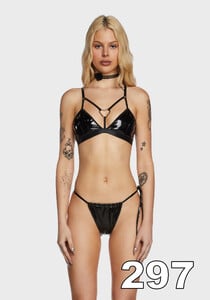297_s100399_f_r_reshoot_sugar_thrillz_midnight_love_bite_vinyl_bra_black_82908_0002_23_05_11.jpg