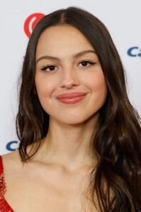 413424802_olivia-31.jpg