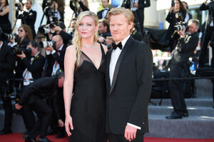 469502243_picturepub-kirsten-dunst-024.jpg