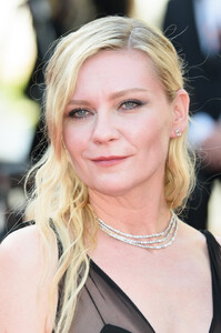 469502256_picturepub-kirsten-dunst-028.jpg