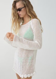 67089228_02.jpg