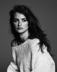 740full-penelope-cruz_28329~0.jpg