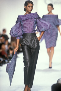 ChristianDior1990WomenRTW1.thumb.jpg.b776ec159b599121f60c7797270387d3.jpg