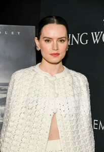 Daisy-Ridley-011.jpg