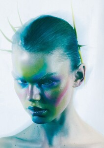 Daphne-Look-4-3-scaled.jpg