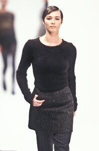 DolceGabbana1994WomenRTW212.thumb.jpg.05b4ef2e0c6fc6cbcb38c4b2f5ccf886.jpg