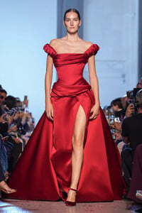 ElieSaabHCF23031.thumb.jpg.6ef3dd6fb8e8bdf9fae7fed47a412355.jpg