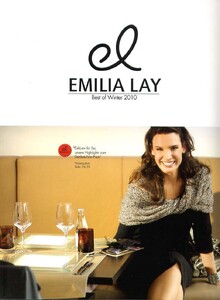 EmiliaLayBOW11W_800.jpg.4a8c92dde28552d3f098355590c94d31.jpg