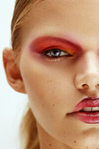 Hot-Thunderstorm_22_09_23_Beauty-Editorial_Daphne_0009_lr.jpg