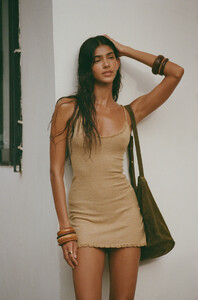 Indah-Brittany-Lifestyle-149_1080x.jpeg