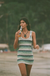 Indah-Brittany-Lifestyle-159_1080x.jpeg