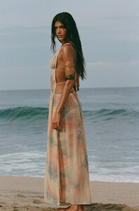 Indah-Brittany-Lifestyle-193_1080x.jpeg