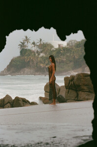 Indah-Brittany-Lifestyle-3_1080x.jpeg