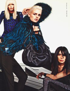 Inez__Vinoodh_Gucci_Fall_Winter_2009_10_07.thumb.jpg.760bea7addc3bdb11238d606acb6880d.jpg