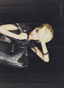 Inez__Vinoodh_Gucci_Pre_Fall_2009_02.thumb.jpg.1f597ecc1177997c299e0cfd1d8b608c.jpg