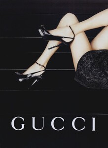 Inez__Vinoodh_Gucci_Pre_Fall_2009_03.thumb.jpg.7acad39a6d32ccca731cd8decb0a73bc.jpg