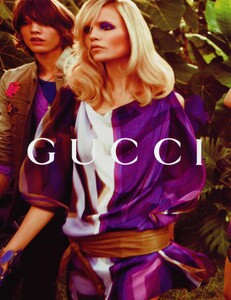 Inez__Vinoodh_Gucci_Spring_Summer_2009_07.thumb.jpg.52756e5251d3feae4e30f129d9f0be38.jpg