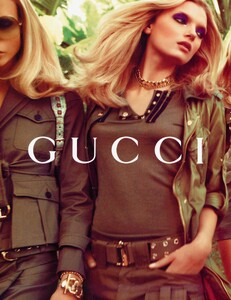 Inez__Vinoodh_Gucci_Spring_Summer_2009_09.thumb.jpg.bf889adb9ba41c73ff08a6de260068e5.jpg