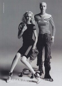 Inez__Vinoodh_Jean_Paul_Gaultier_Fall_Winter_2009_10_01.thumb.jpg.d5bc67ddb36d81a8ec8adf8cbdee9448.jpg