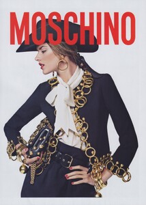 Inez__Vinoodh_Moschino_Fall_Winter_2010_11_02.thumb.jpg.588e1b64d9d312abdd16df9add9ac3da.jpg